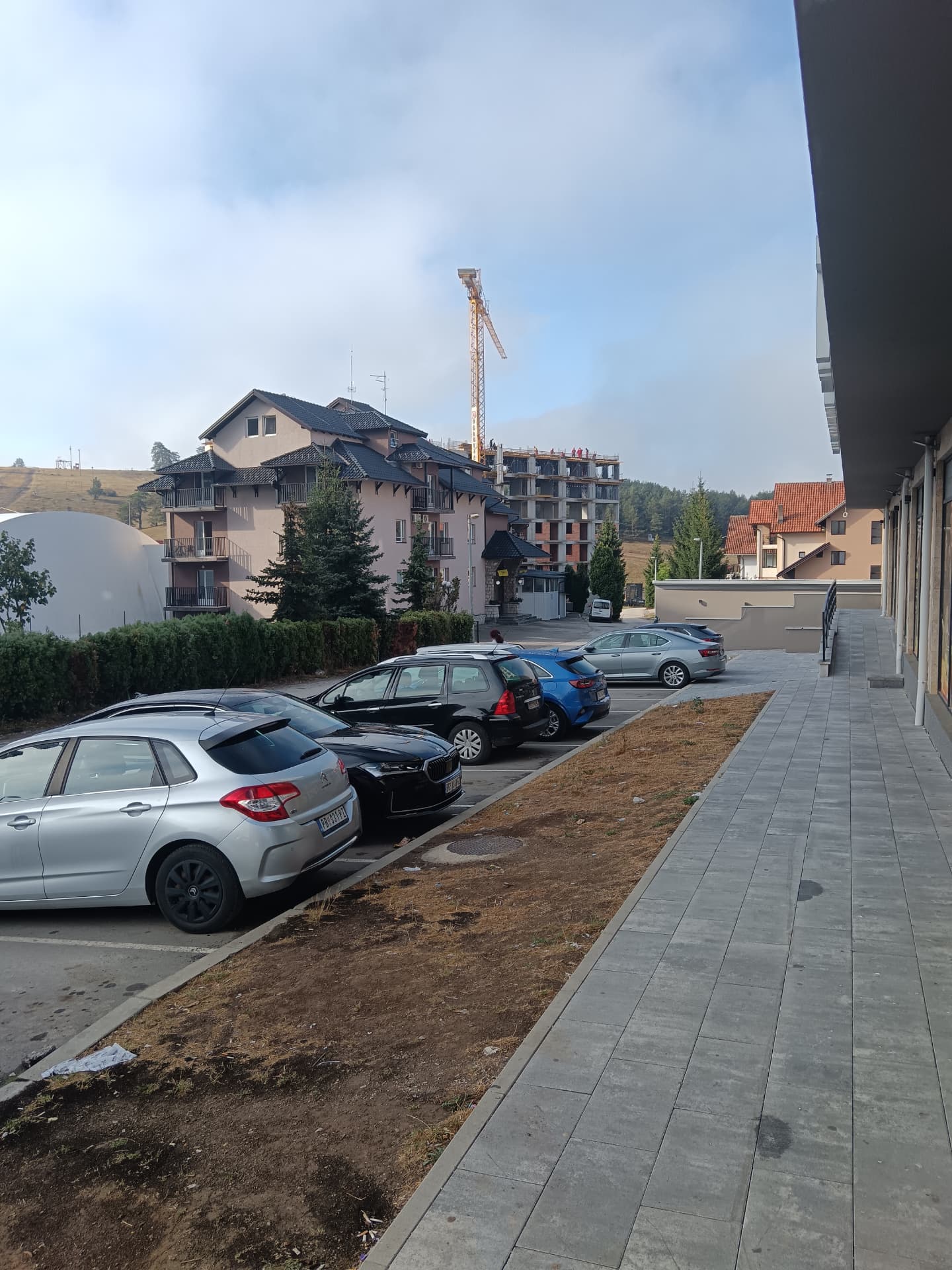 Parking ispred Univerexporta